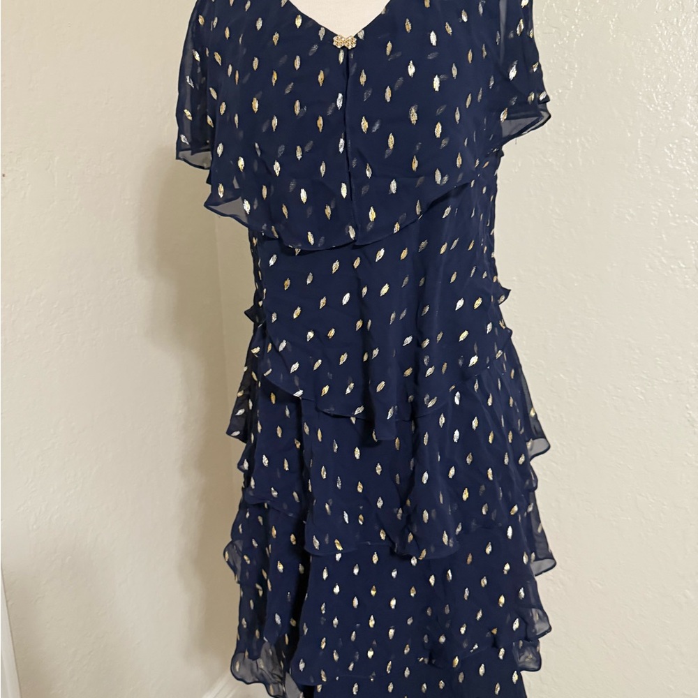 Chic Layered Women's Dress in Navy and Gold